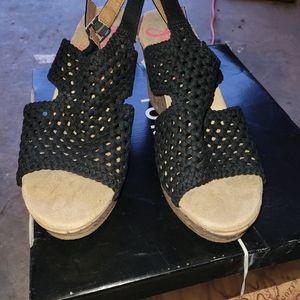 NWT Jellypop black wedge shoes size 10